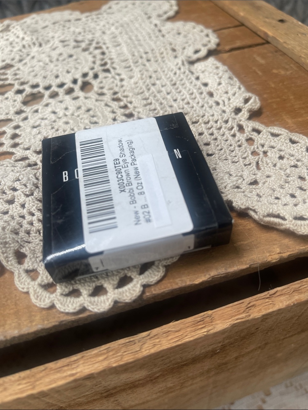 Bobbi Brown Single Eyeshadow - Bone 2 - Picture 9 of 11